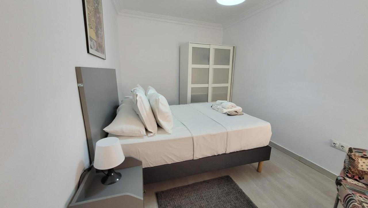 Apartaments B O D Collblanc L'Hospitalet de Llobregat Exterior photo