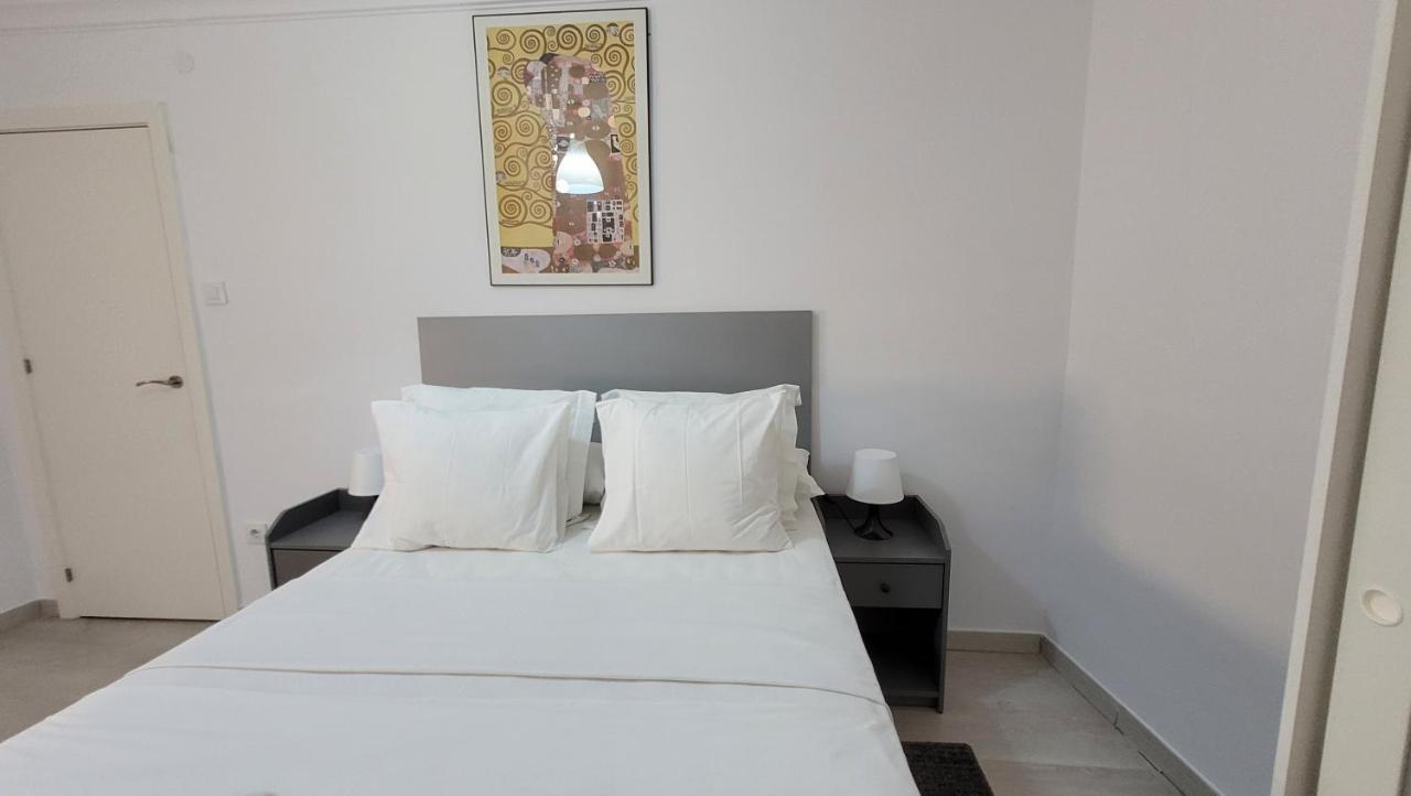 Apartaments B O D Collblanc L'Hospitalet de Llobregat Exterior photo
